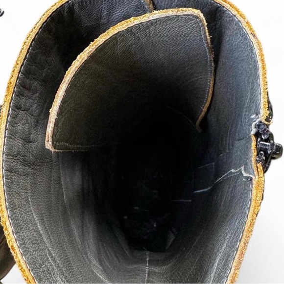 Rare Vintage Miu Miu Distressed Leather Lace Up Boots - Picture 8 of 8